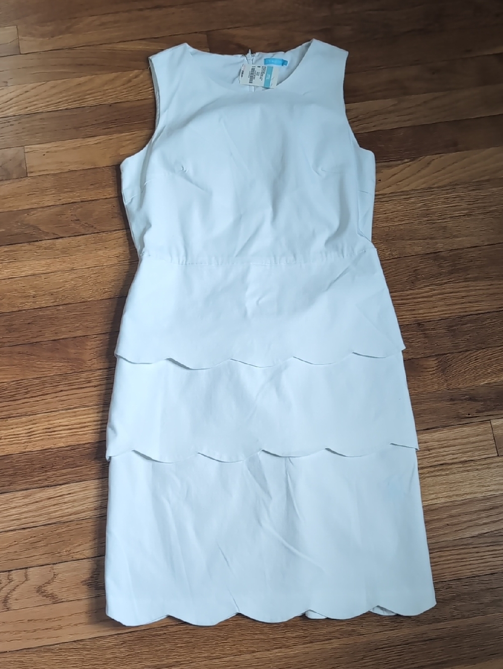 J. McLaughlin Sleeveless White Scalloped Tier Dress Sz 8 NWT